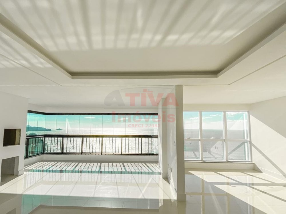 APARTAMENTO VISTA MAR COM 4 SUTES MEIA PRAIA  ITA
