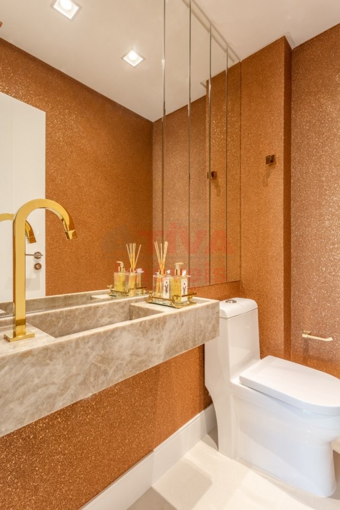 APARTAMENTO VISTA MAR COM 4 SUTES MEIA PRAIA  ITA